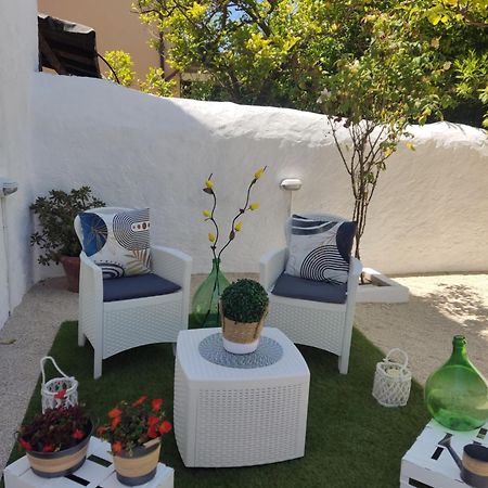 Casa Vacanze Con Giardino I Girasoli - Cin It 09006 - 9 C 2000 R4042- Sorso Εξωτερικό φωτογραφία