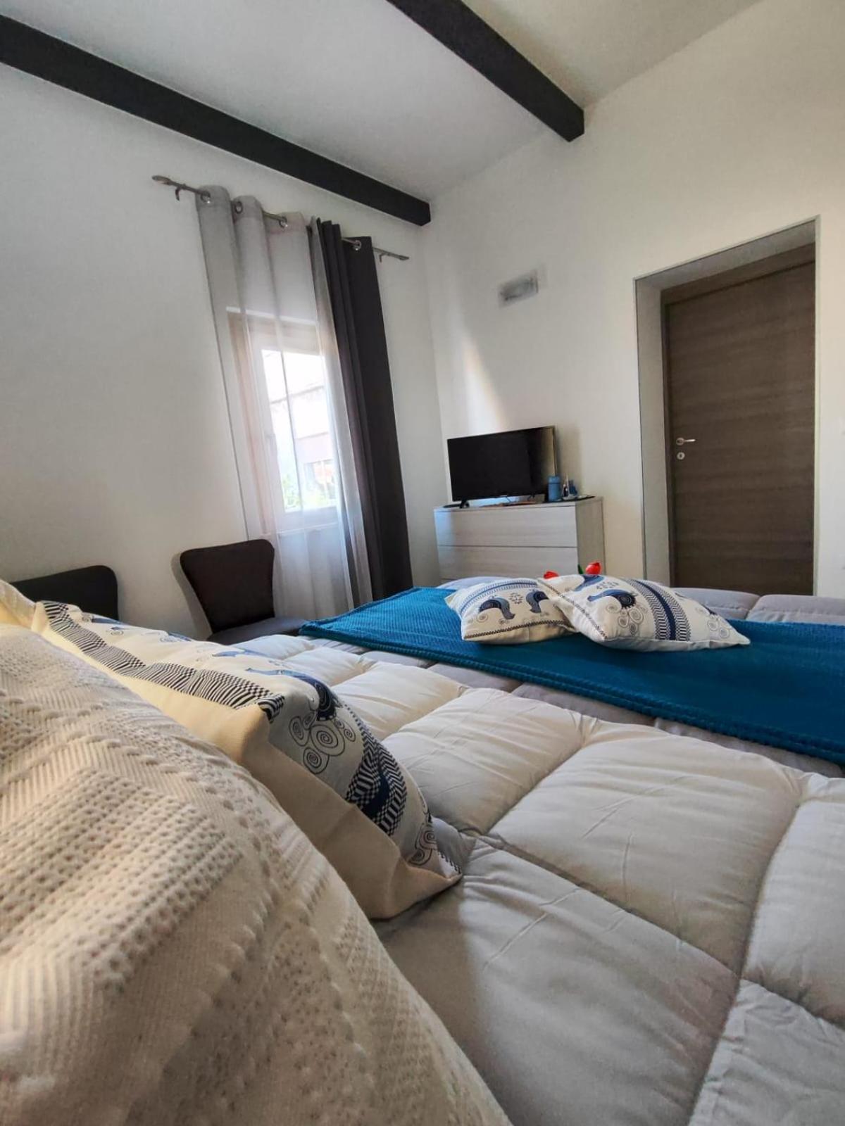 Casa Vacanze Con Giardino I Girasoli - Cin It 09006 - 9 C 2000 R4042- Sorso Εξωτερικό φωτογραφία